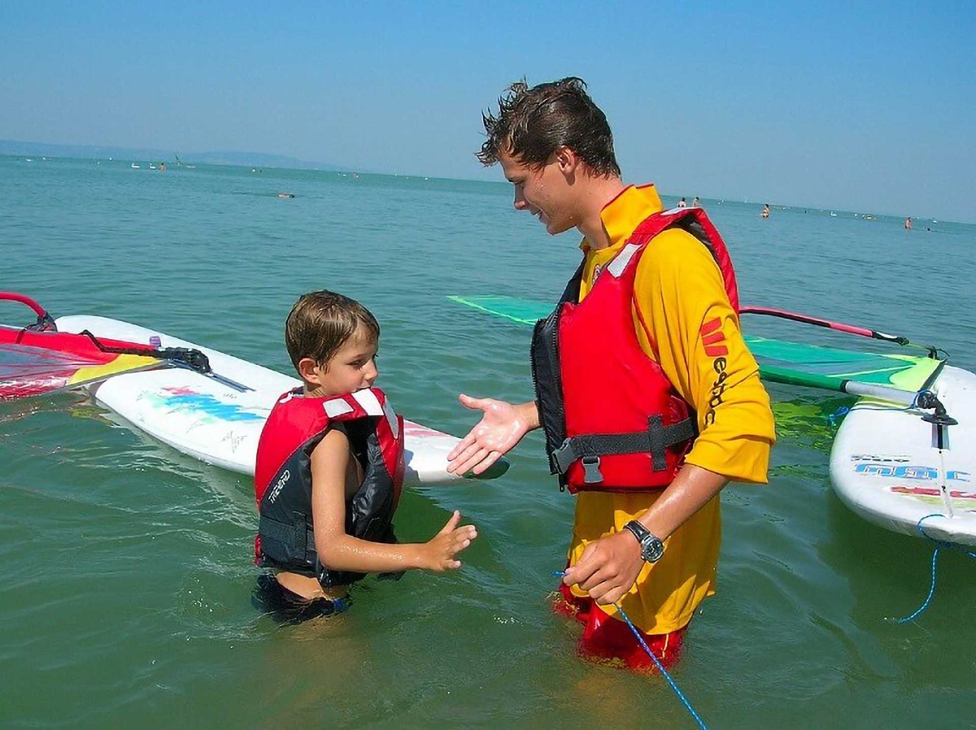balatoni nyaralás szabdstrand windsurf center